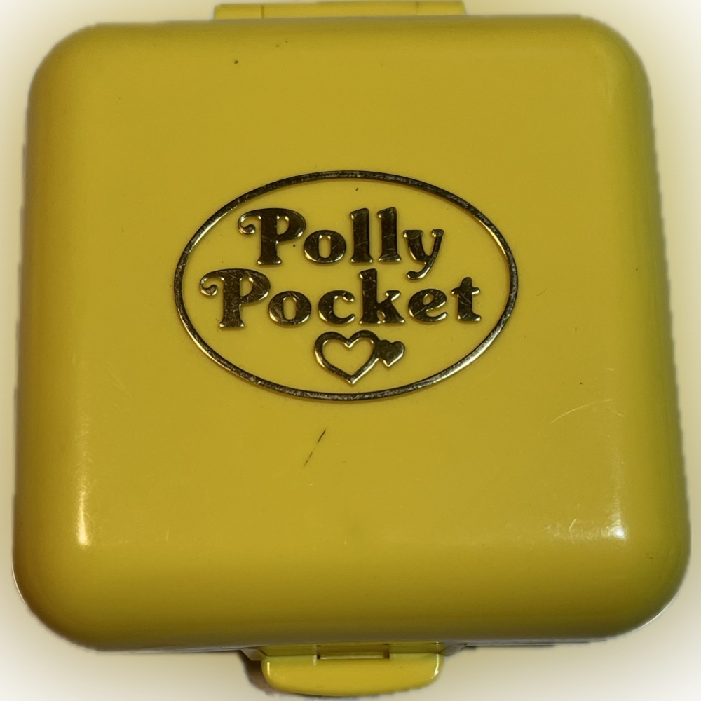 Vintage Polly Pocket Midge's Play School c1989 Bluebird Yellow Square COMPLETE - Picture 4 of 6